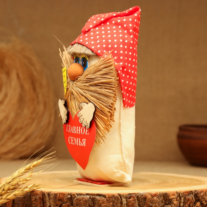 Оберег Оберег "Домовой в колпаке Главное Семья",22 см