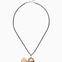 Кулон для фото на шнурке &laquo;Овал с цветами&raquo;, цвет золото на чёрном шнурке, 45 см