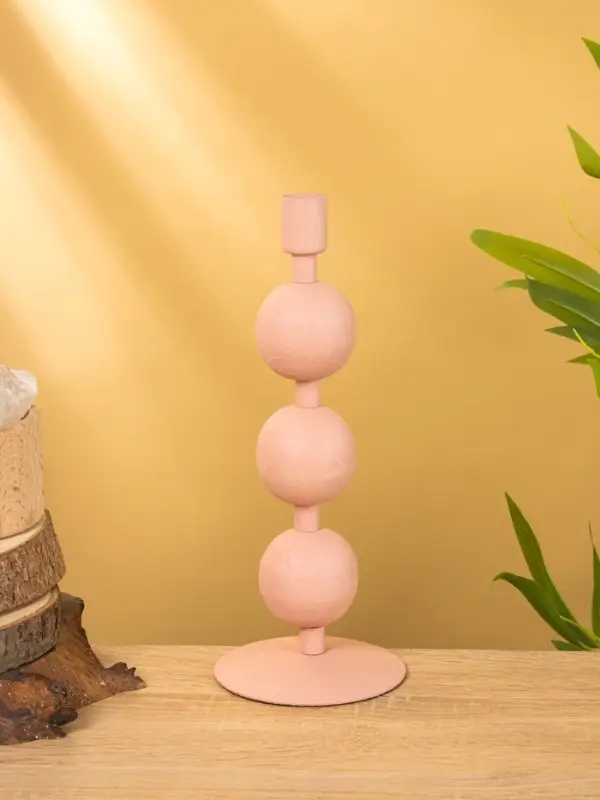 Подсвечник на 1 свечу текстурный  Подсвечник на 1 свечу текстурный "Пудровый розовый" с 3 сферами 10х10х25 см