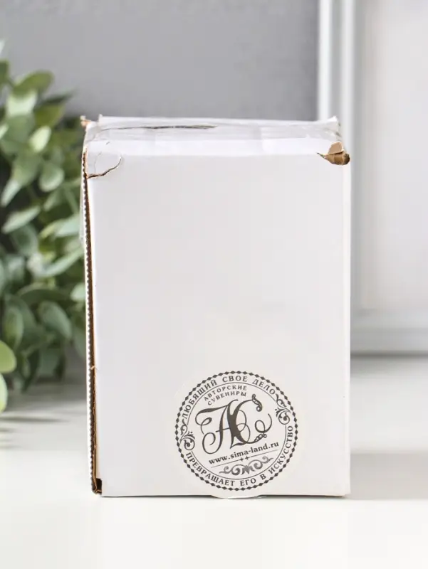 Сувенир полистоун лак "Пухлый котик с красным сердцем" 7,8х7,3х10 см