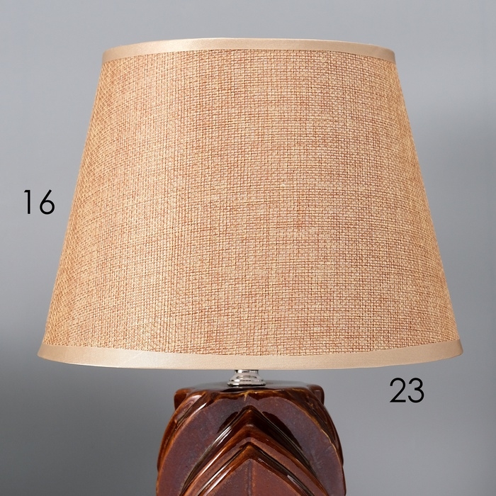 Настольная лампа с абажуром RISALUX «Гринда», Е14, 40 Вт, 22.5×22.5×32 см Настольная лампа с абажуром RISALUX «Гринда», Е14, 40 Вт, 22.5×22.5×32 см