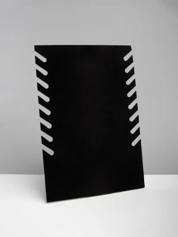 Подставка под кулоны, цепи QF, 19&times;9.5&times;28 см, чёрная