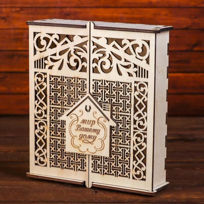 Ключница дерево Ключница дерево "Домик. Мир вашему дому" 18х20,5х6 см