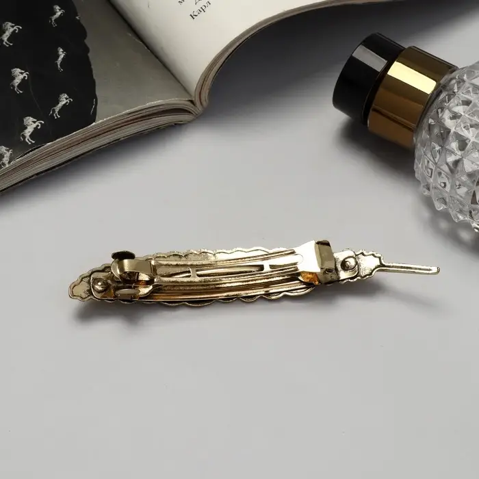 Заколка - автомат для волос &laquo;Либерти&raquo;, перо, 11 см, золото