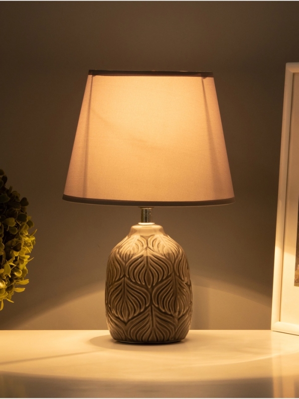 Настольная лампа Настольная лампа "Бутоны" 1х15Вт Е14 серый 20х20х28см