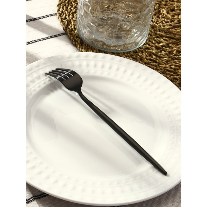 Вилка столовая из нержавеющей стали Magistro «Фолк», h=22 см, цвет чёрный Вилка столовая из нержавеющей стали Magistro «Фолк», h=22 см, цвет чёрный