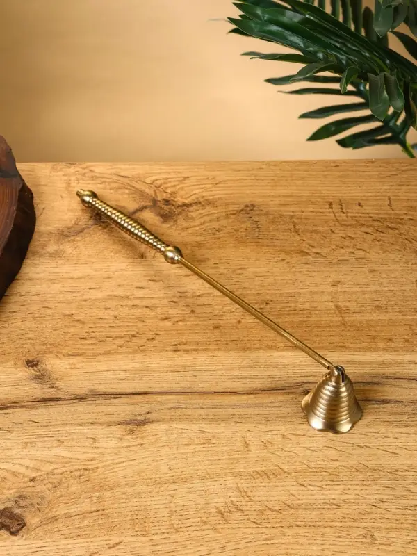 Гаситель для свечей "Спираль" латунь 28 см