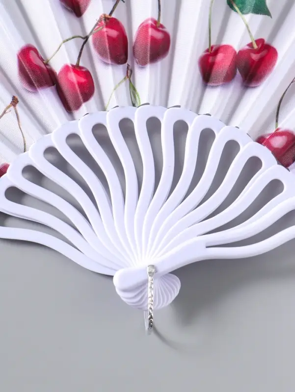 Веер складной &laquo;Вишенки на белом&raquo;, 22.5 см