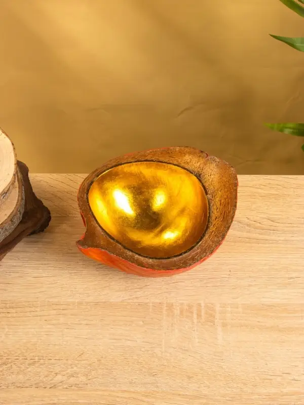 Чаша из кокоса, 19×22×10 см, красно-золотая Чаша из кокоса, 19×22×10 см, красно-золотая
