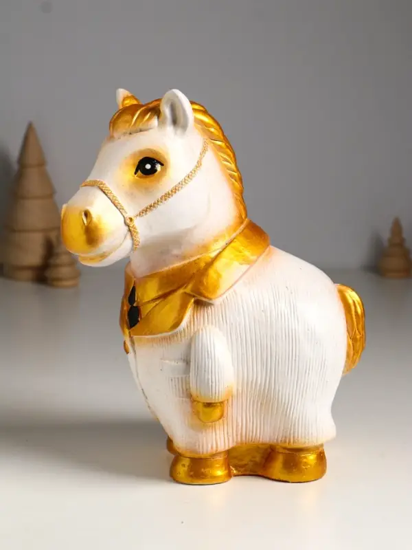 Копилка Копилка "Конь в пальто" 22,5х18х13 см, белый с золотом