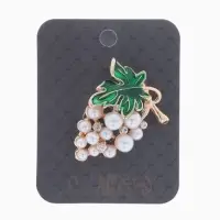 Брошь &laquo;Виноградная веточка&raquo;, бело-зелёная в золоте