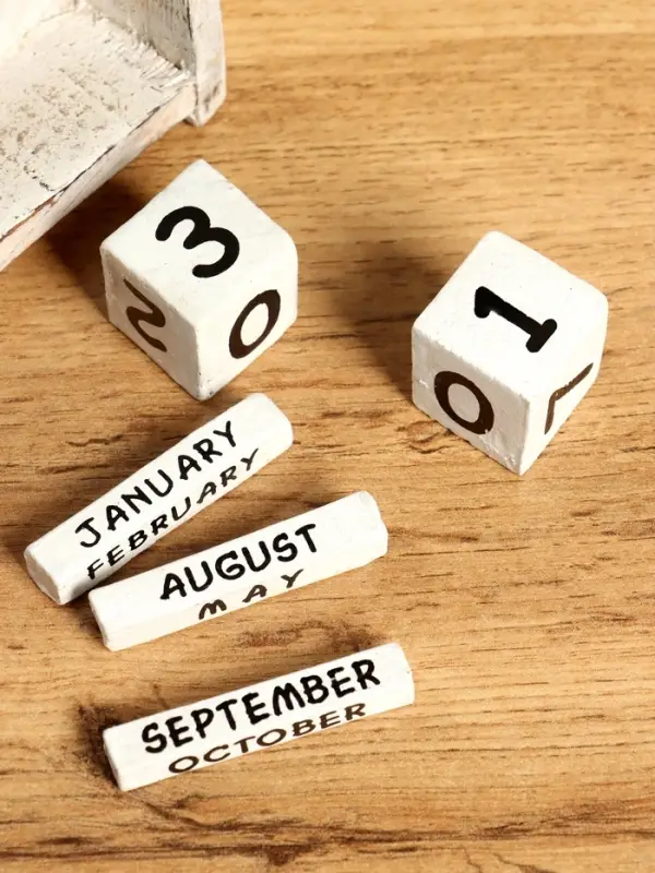 Календарь настольный "Парусник" дерево 7х4х11 см,