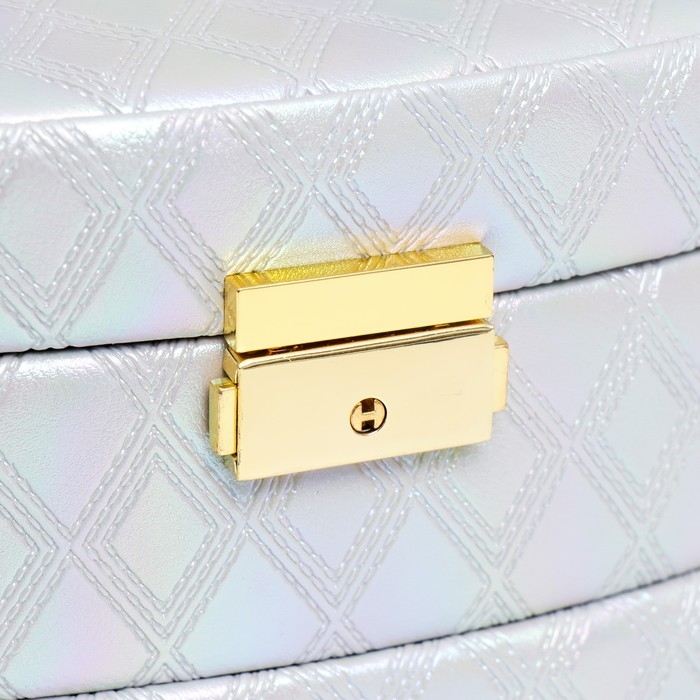 Шкатулка кожзам для украшений сундук  Шкатулка кожзам для украшений сундук "Сеть из ромбов. Серебро перламутр" 13х16х23 см