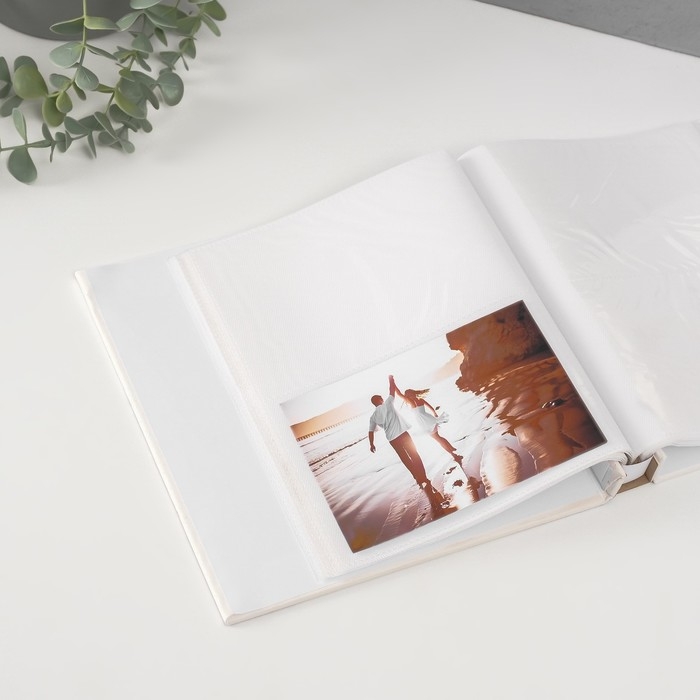 Фотоальбом на 100 фото кожзам 10х15 см Фотоальбом на 100 фото кожзам 10х15 см "Улица любви" в коробке 4х22х23 см