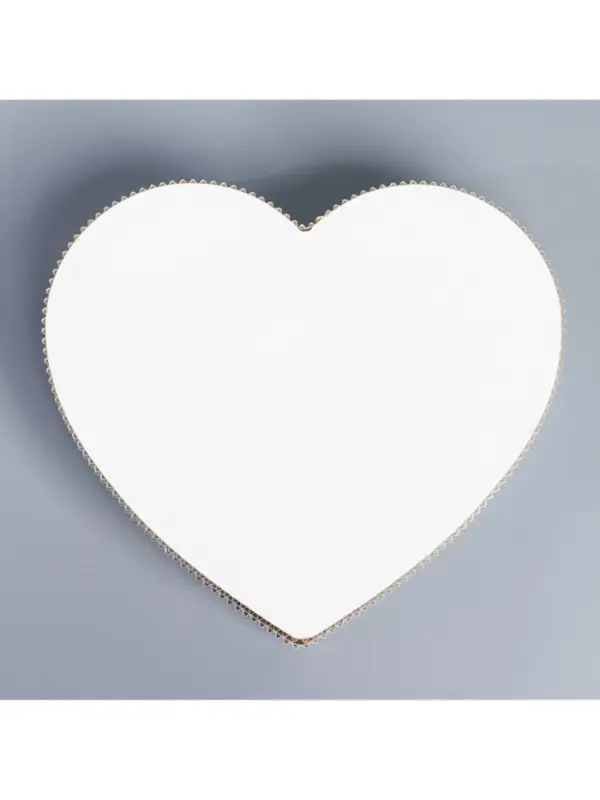 Коробка подарочная, кондитерская упаковка &laquo;Сердце&raquo;, розовая 18&times;16.5&times;5 см