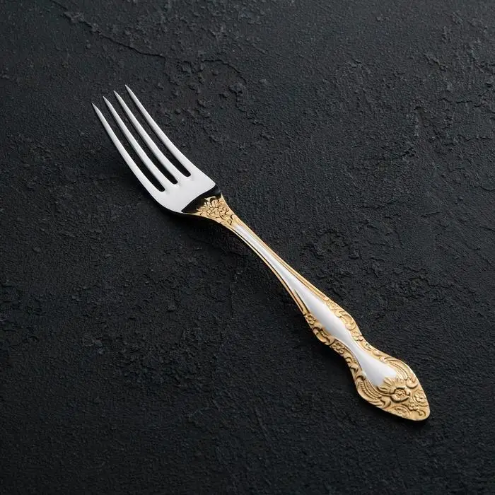 Вилка столовая «Тройка», h=19,5 см, толщина 2 мм, локальное нитрид-титановое покрытие Вилка столовая «Тройка», h=19,5 см, толщина 2 мм, локальное нитрид-титановое покрытие