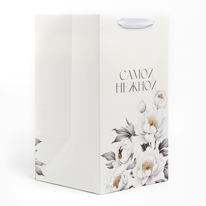 Переноска для цветов с вкладышем для фиксации, «Самой нежной», белый, 35 х 20 х 20 см