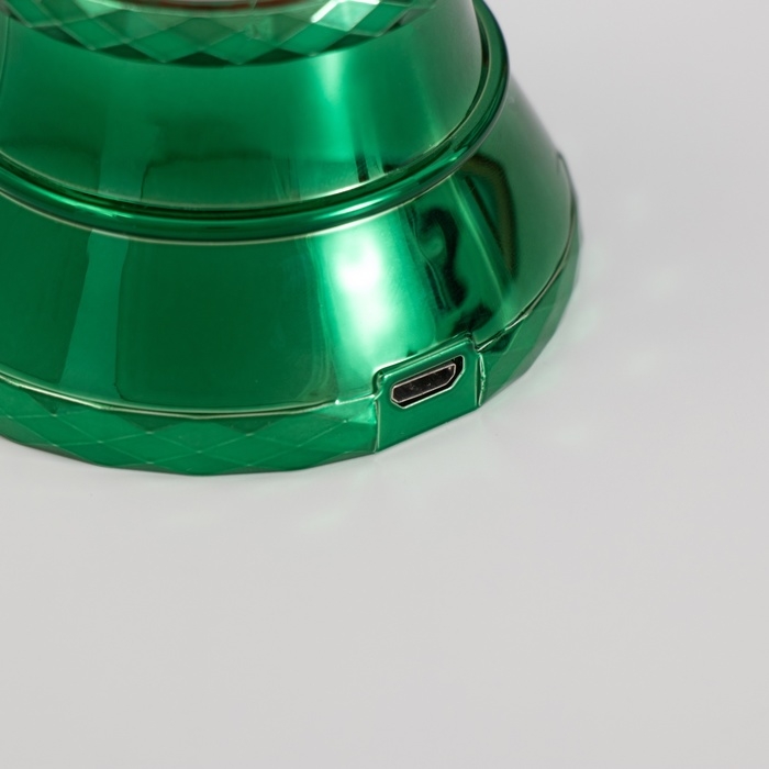 Лава лампа «Елка» LED 3хААА, USB зеленый 6,5х6,5х23,7см Лава лампа «Елка» LED 3хААА, USB зеленый 6,5х6,5х23,7см