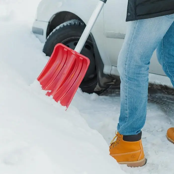 Лопата автомобильная пластиковая, ковш 240 × 300 мм, с алюминиевой планкой, алюминиевый черенок (длина ± 7 см), цвет МИКС Лопата автомобильная пластиковая, ковш 240 × 300 мм, с алюминиевой планкой, алюминиевый черенок (длина ± 7 см), цвет МИКС