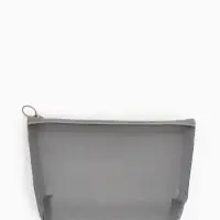 Косметичка дор Сетка 17*6,5*13,5, отд на молнии, серый Косметичка дор Сетка 17*6,5*13,5, отд на молнии, серый