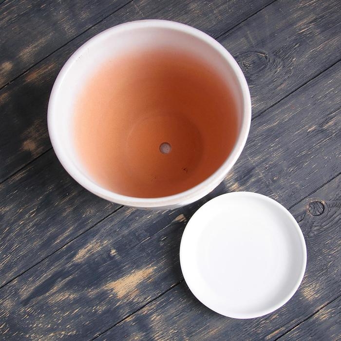 Горшок цветочный Акация 2,5л с подставкой Горшок цветочный Акация 2,5л с подставкой