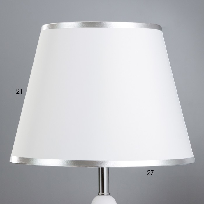 Настольная лампа с подсветкой Настольная лампа с подсветкой "Жасмин" Е27 40Вт бело-хромовый 28х28х45,5 см