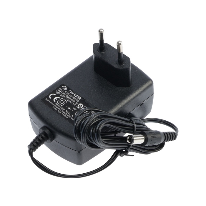 Снегоуборщик аккумуляторный ТУНДРА, 20 В, 2 Ач, ширина/высота 25/16 см, выброс 6 м Снегоуборщик аккумуляторный ТУНДРА, 20 В, 2 Ач, ширина/высота 25/16 см, выброс 6 м