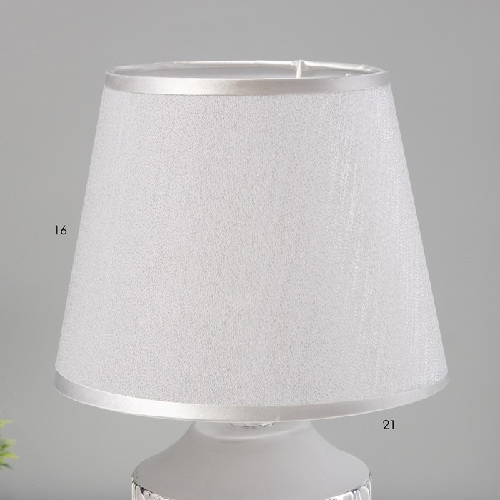 Настольная лампа Настольная лампа "Анрия" Е14 40Вт серебро 20х20х32 см