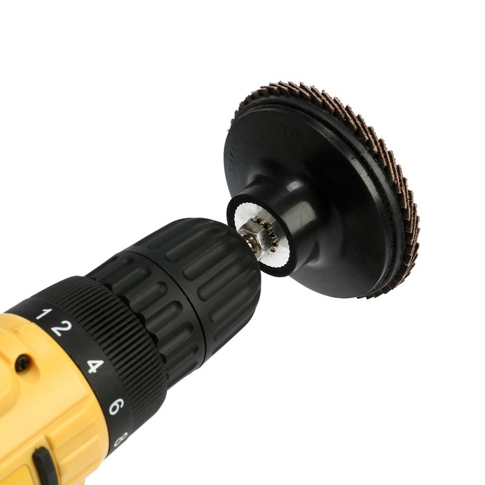 Круг лепестковый торцевой ТУНДРА, для дрели, М8, 75 мм, P80, 3 шт. Круг лепестковый торцевой ТУНДРА, для дрели, М8, 75 мм, P80, 3 шт.