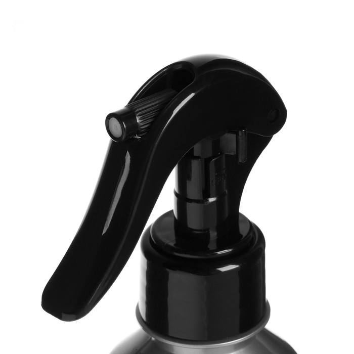 Полироль-реставратор пластика LAVR, 255 мл, флакон Ln2405 Полироль-реставратор пластика LAVR, 255 мл, флакон Ln2405