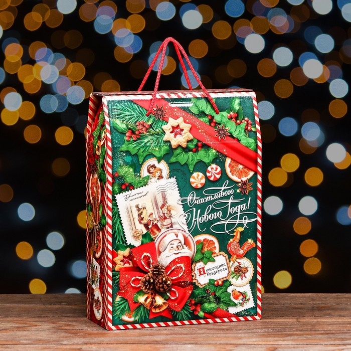 Новый год. Коробка подарочная складная Новый год. Коробка подарочная складная "Изумрудный винтаж" 23 х 10 х 33 см.