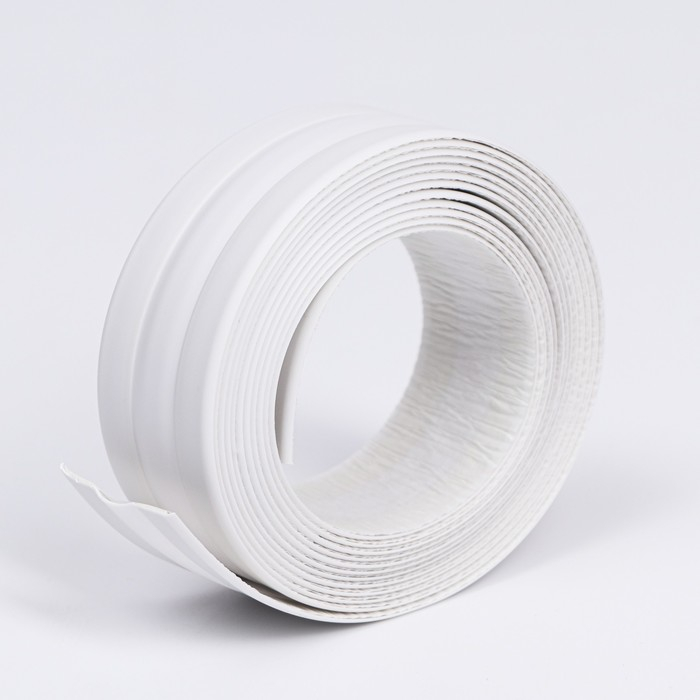 Клейкая лента бордюрная фигурная для ванн и раковин Aviora 3,35 м Клейкая лента бордюрная фигурная для ванн и раковин Aviora 3,35 м