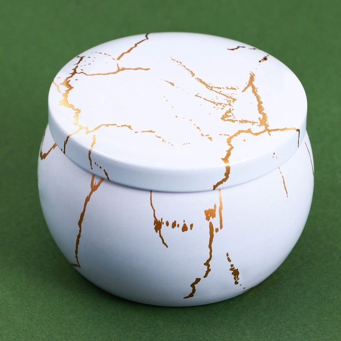 Новогодняя ароматическая свеча в банке «Новый год: Shine bright», аромат бабл гам, 6 х 6 х 4 см. Новогодняя ароматическая свеча в банке «Новый год: Shine bright», аромат бабл гам, 6 х 6 х 4 см.