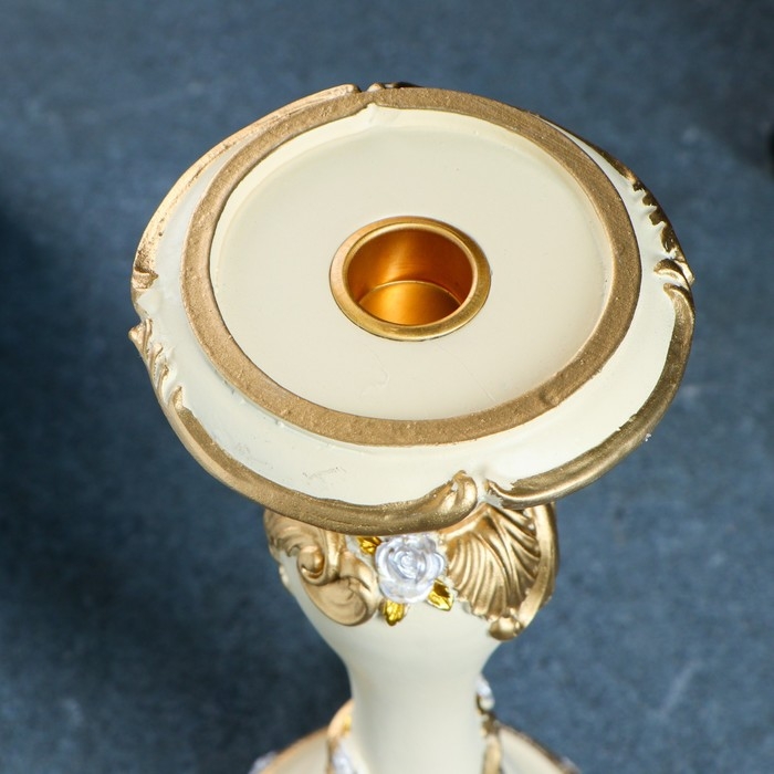 Подсвечник  Подсвечник "С резным квадратным основанием", ваниль/золото 12х12х27 см, для свечи d=2