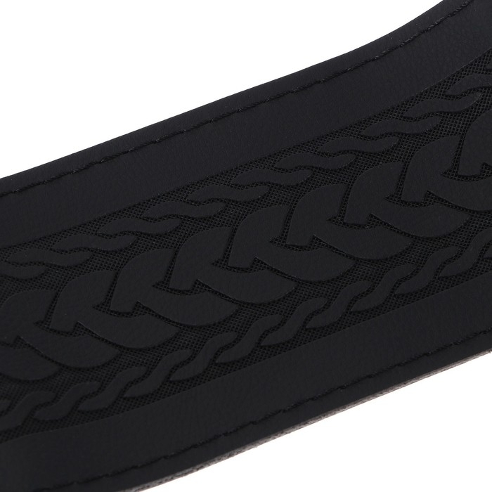 Оплетка на руль TORSO, 38 см, искусственная кожа, узор, черная нить Оплетка на руль TORSO, 38 см, искусственная кожа, узор, черная нить