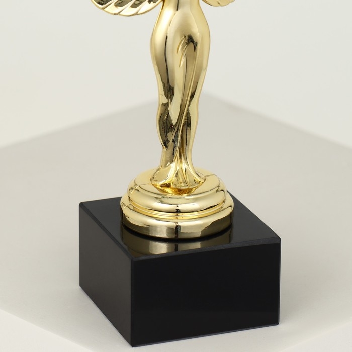 Наградная фигура «Ника с шаром», подставка камень черная, 19 х 7 х 5 см Наградная фигура «Ника с шаром», подставка камень черная, 19 х 7 х 5 см