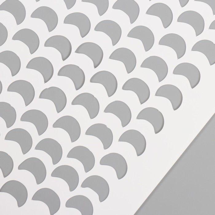 Трафарет новогодний пластиковый Трафарет новогодний пластиковый "Чешуя", 16х24 см