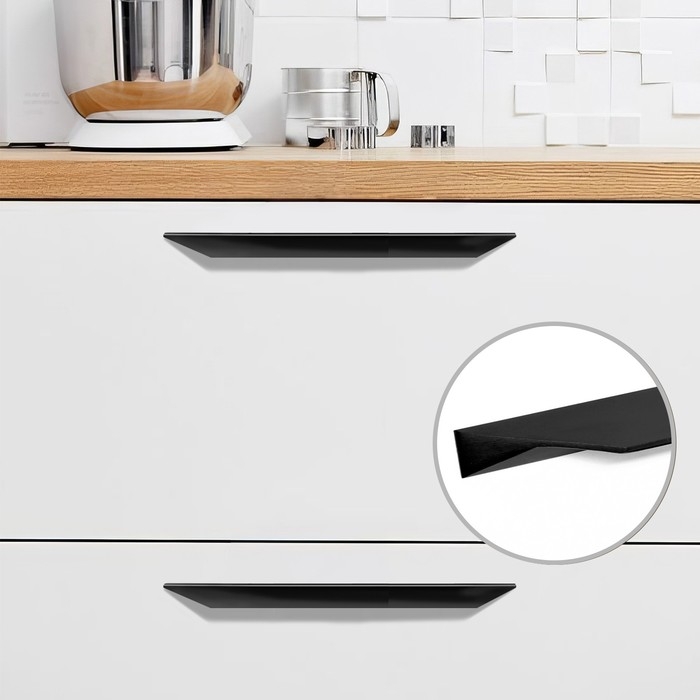 Ручка мебельная CAPPIO, м/о=192 мм, длина 250 мм, цвет черный Ручка мебельная CAPPIO, м/о=192 мм, длина 250 мм, цвет черный