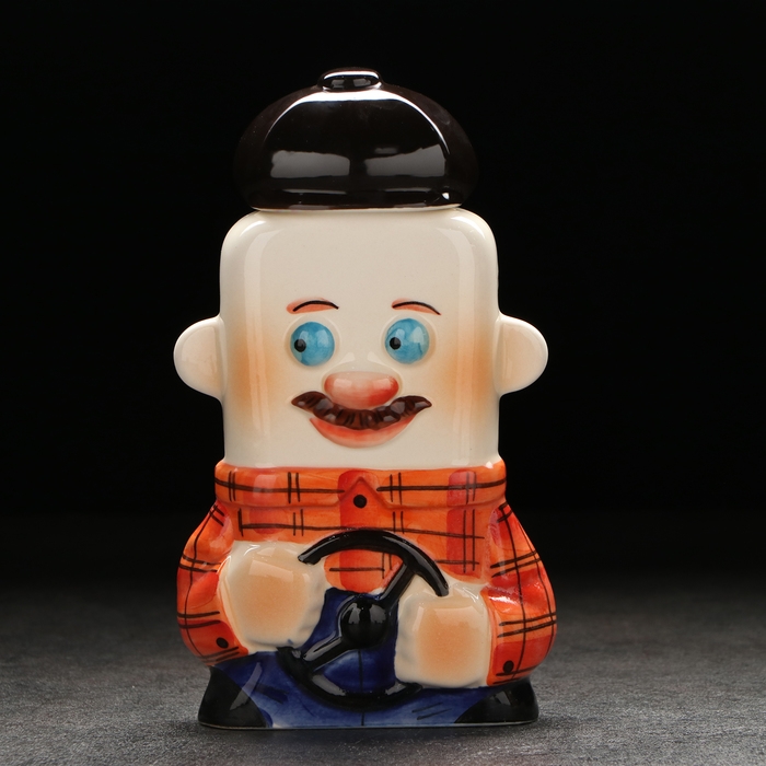 Штоф фарфоровый «Водитель. 30 октября», в упаковке книге Штоф фарфоровый «Водитель. 30 октября», в упаковке книге