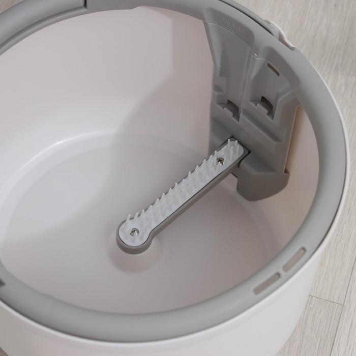 Швабра с отжимом и ведро, насадка из микрофибры Швабра с отжимом и ведро, насадка из микрофибры