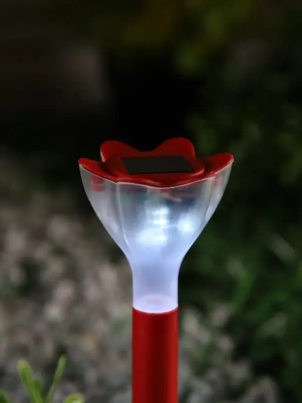 Садовый светильник &laquo;Цветок красный&raquo;, уличный, на солнечной батарее, 6&times;29&times;6 см, 1 LED, свечение белое