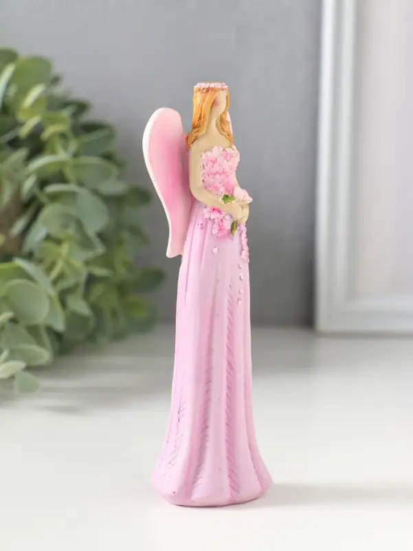 Сувенир полистоун "Девушка-ангел в розовом платье усыпанном цветами" 4х3,5х13 см