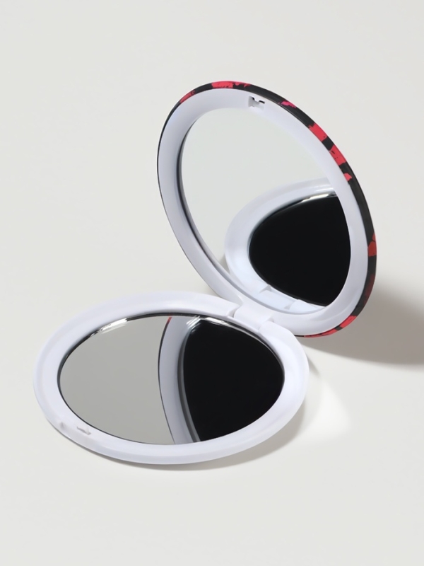 Зеркало складное круг (2) с/увел d7,3см ПОЦЕЛУИ МИКС пласт пакет QF Зеркало складное круг (2) с/увел d7,3см ПОЦЕЛУИ МИКС пласт пакет QF