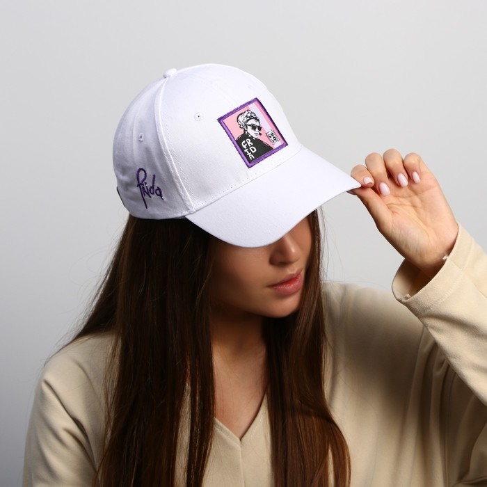 Кепка женская «Искусство», белая