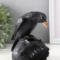 Фигура «Ворон на черепе», 12×12×8 см, чёрная