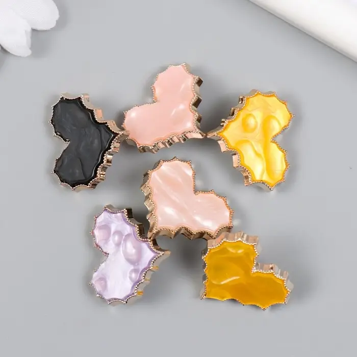 Пуговица декоративная «Арт Узор. Каменное сердце», пластик, 2.5×2.9×1 см, МИКС