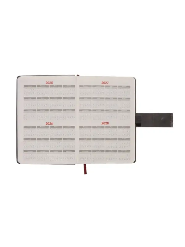 Ежедневник недатированный формат А5, с хлястиком, 112л, линия, пвх, Серый Ежедневник недатированный формат А5, с хлястиком, 112л, линия, пвх, Серый