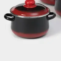 Набор эмалированных кастрюль &laquo;Кармен&raquo;, 3 шт.: 2 л, 4 л, 5.5 л, индукция, чёрный, красный