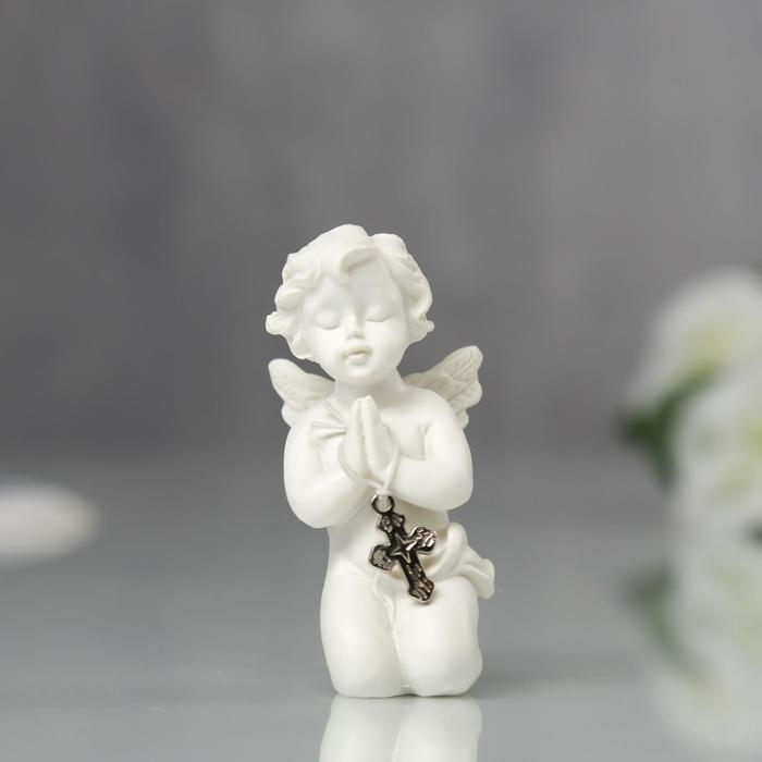 Сувенир полистоун Сувенир полистоун "Ангелочек с крестиком" 6х3х2,8 см
