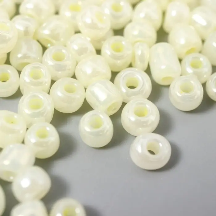 Бисер круглый 6/0  Бисер круглый 6/0 "Персиковый перламутр" 20 гр